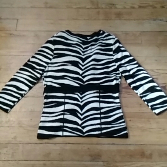 Pre-owned Carlisle Two Piece Knit Jacket and Tank - Picture 5 of 7